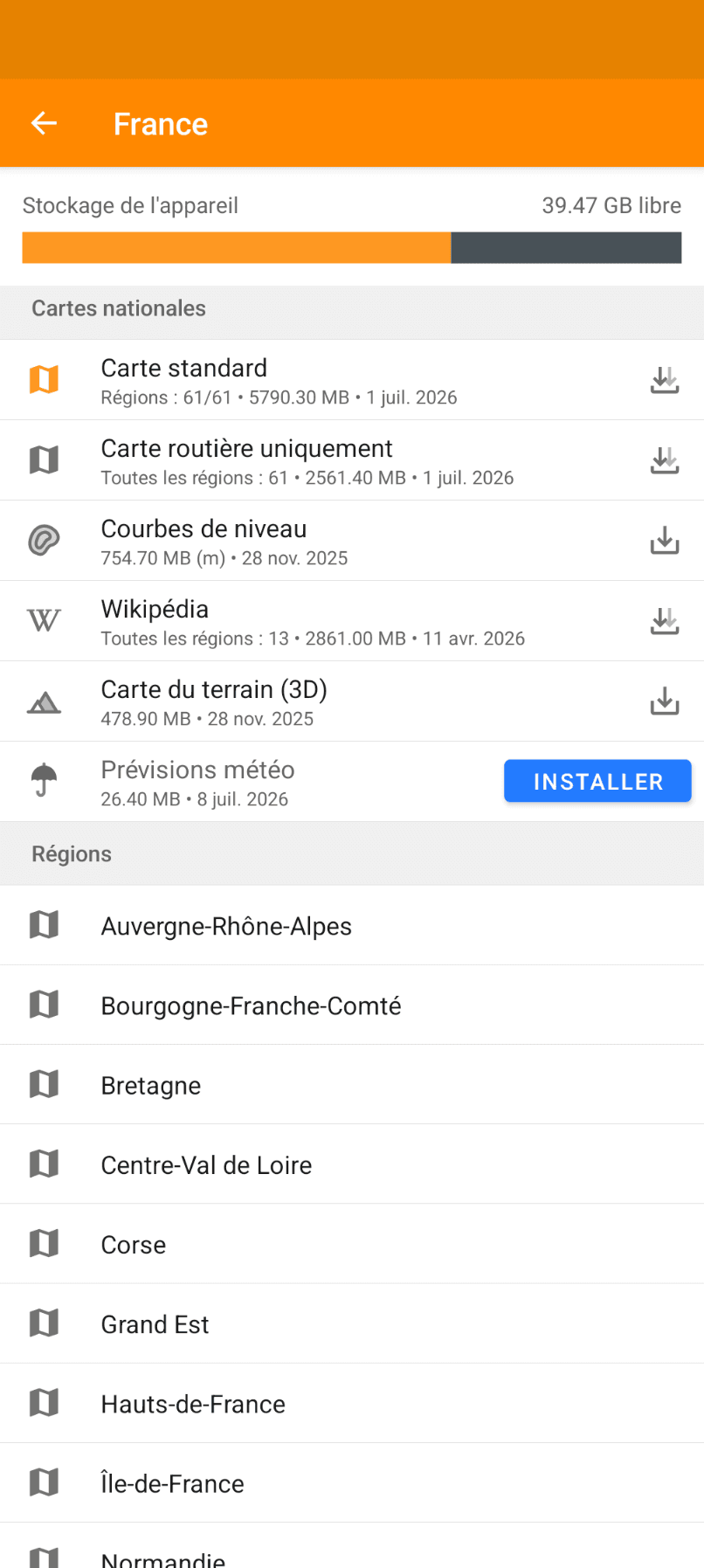 Écran de téléchargement des cartes hors-ligne dans OSMAnd